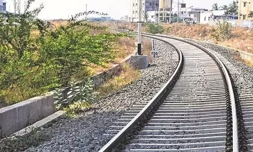 पनवेल-कर्जत रेलवे लाइन पूरी होने वाली है, मार्च 2026 तक इसके खुलने की उम्मीद है