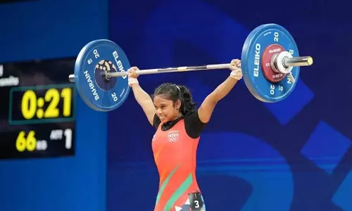 16 साल की वेटलिफ्टर प्रीतिस्मिता भोई से मिलिए, जिन्होंने यूथ एशियन गेम्स में वर्ल्ड रिकॉर्ड बनाया