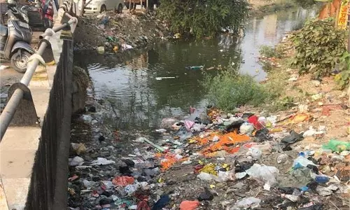 Punjab: छठ पूजा को लेकर नगर निगम की घोर लापरवाही, लोग नाराज Punjab: छठ पूजा को लेकर नगर निगम की घोर लापरवाही, लोग नाराज