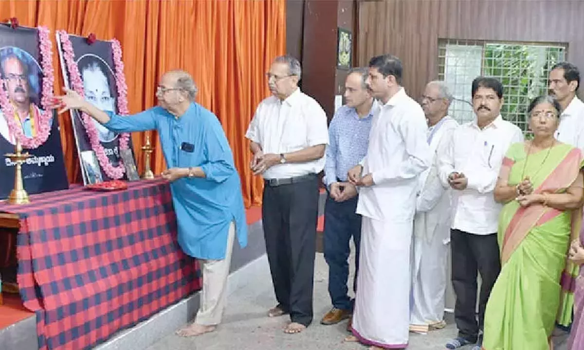 तुलु साहित्य अकादमी ने दो दिवंगत हस्तियों को सम्मानित किया