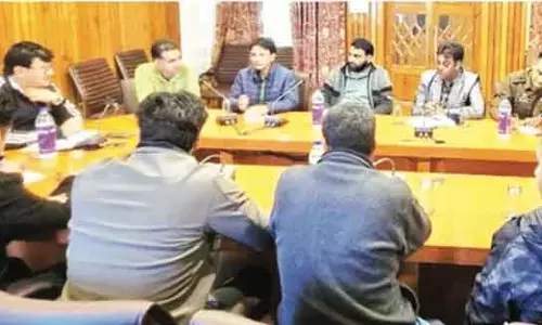 DC Baramulla  ने गुलमर्ग में सर्दियों की तैयारियों की समीक्षा की