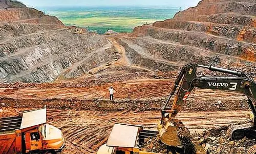 सारंगापानी माइनिंग प्रस्ताव खारिज: राज्य सरकार को झटका सारंगापानी माइनिंग प्रस्ताव खारिज: राज्य सरकार को झटका