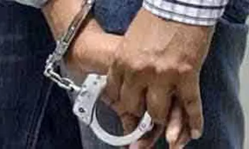 दक्षिण-पूर्वी Delhi में एक व्यक्ति पर लोहे की रॉड से हमला दक्षिण-पूर्वी Delhi में एक व्यक्ति पर लोहे की रॉड से हमला