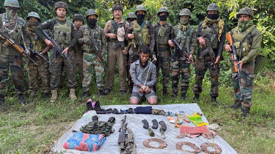 Assam राइफल्स ने काकोपाथर हमले से जुड़े उल्फा (आई) कैडर को गिरफ्तार किया Assam राइफल्स ने काकोपाथर हमले से जुड़े उल्फा (आई) कैडर को गिरफ्तार किया