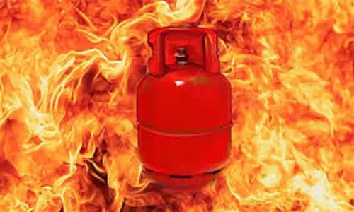 Panipat: सिलेंडर विस्फोट से पानीपत में बड़ा हादसा Panipat: सिलेंडर विस्फोट से पानीपत में बड़ा हादसा
