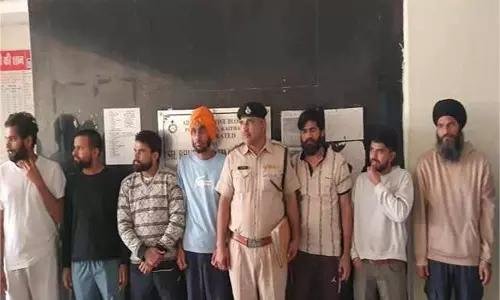 Kaithal: डिपोर्टेशन के बाद बेड़ियों में बांधकर 54 युवक दिल्ली लाए गए Kaithal: डिपोर्टेशन के बाद बेड़ियों में बांधकर 54 युवक दिल्ली लाए गए