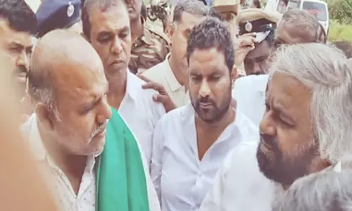 बाघ के हमले में मौत को लेकर मैसूर में Karnataka के वन मंत्री का घेराव