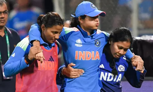 Women’s World Cup : चोट के कारण प्रतीका रावल सेमीफाइनल से बाहर Women’s World Cup : चोट के कारण प्रतीका रावल सेमीफाइनल से बाहर