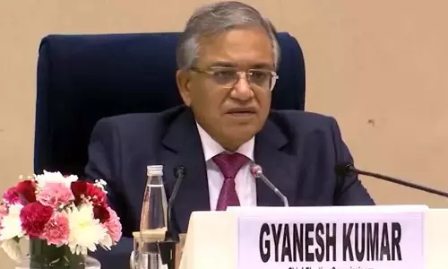 12 राज्यों और केंद्र शासित प्रदेशों में SIR का दूसरा चरण.. CEC ज्ञानेश कुमार ने किया खुलासा 12 राज्यों और केंद्र शासित प्रदेशों में SIR का दूसरा चरण.. CEC ज्ञानेश कुमार ने किया खुलासा