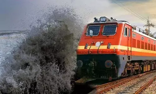 Cyclone Montha दक्षिण मध्य रेलवे के यात्रियों के लिए मुख्य निर्देश