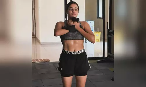 Vamika Gabbi ने अपने प्रशिक्षक के लिए पेश की नई चुनौती Vamika Gabbi ने अपने प्रशिक्षक के लिए पेश की नई चुनौती