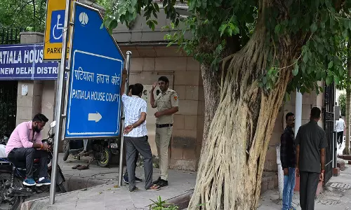 ISIS मॉड्यूल मामला: दिल्ली की अदालत ने दो ISIS गुर्गों की पुलिस हिरासत तीन दिन के लिए बढ़ाई ISIS मॉड्यूल मामला: दिल्ली की अदालत ने दो ISIS गुर्गों की पुलिस हिरासत तीन दिन के लिए बढ़ाई