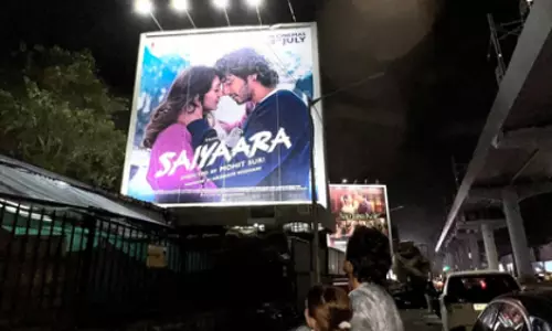 Ahaan Panday: मां डीन ने पहली बार अपने बेटे का बिलबोर्ड देखने की याद ताजा की Ahaan Panday: मां डीन ने पहली बार अपने बेटे का बिलबोर्ड देखने की याद ताजा की