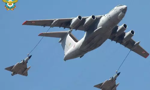 भारतीय वायुसेना 8,000 करोड़ के एयर रिफ्यूलर सौदे के लिए इजरायली कंपनी को दे सकती है अनुबंध भारतीय वायुसेना 8,000 करोड़ के एयर रिफ्यूलर सौदे के लिए इजरायली कंपनी को दे सकती है अनुबंध