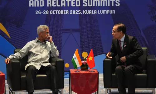 जयशंकर-ले होई ट्रुंग बैठक: भारत-वियतनाम ने रणनीतिक और आर्थिक सहयोग पर चर्चा की जयशंकर-ले होई ट्रुंग बैठक: भारत-वियतनाम ने रणनीतिक और आर्थिक सहयोग पर चर्चा की