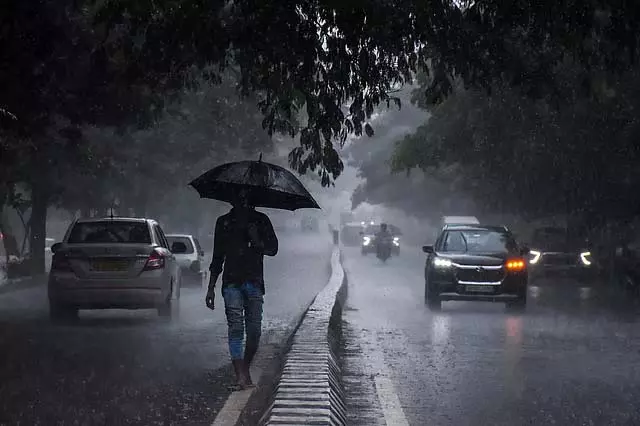 Tamil Nadu : आज चेन्नई समेत 8 जिलों में भारी बारिश होगी Tamil Nadu : आज चेन्नई समेत 8 जिलों में भारी बारिश होगी