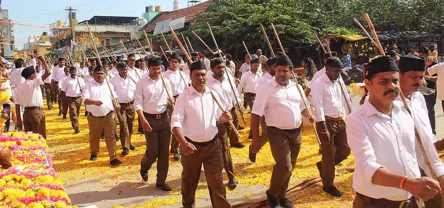 RSS का 2 जगहों पर जुलूस: यादगिर DC से अपील RSS का 2 जगहों पर जुलूस: यादगिर DC से अपील