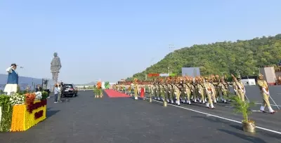 Gujarat: राष्ट्रीय एकता दिवस समारोह के लिए बड़े पैमाने पर चल रही तैयारियां Gujarat: राष्ट्रीय एकता दिवस समारोह के लिए बड़े पैमाने पर चल रही तैयारियां