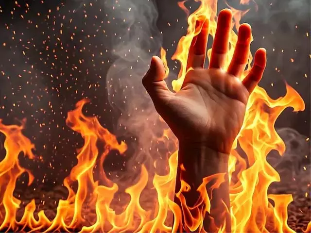 प्रेमी का खौफनाक इंतकाम! रूह कंपा देगी पूरी स्टोरी प्रेमी का खौफनाक इंतकाम! रूह कंपा देगी पूरी स्टोरी