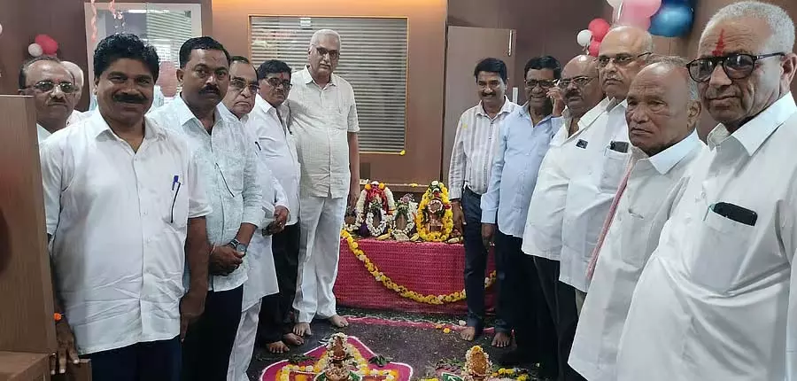 सहकारी क्षेत्र का योगदान बहुत बड़ा है: जी. नंजनगौड़ा अभिमत सहकारी क्षेत्र का योगदान बहुत बड़ा है: जी. नंजनगौड़ा अभिमत