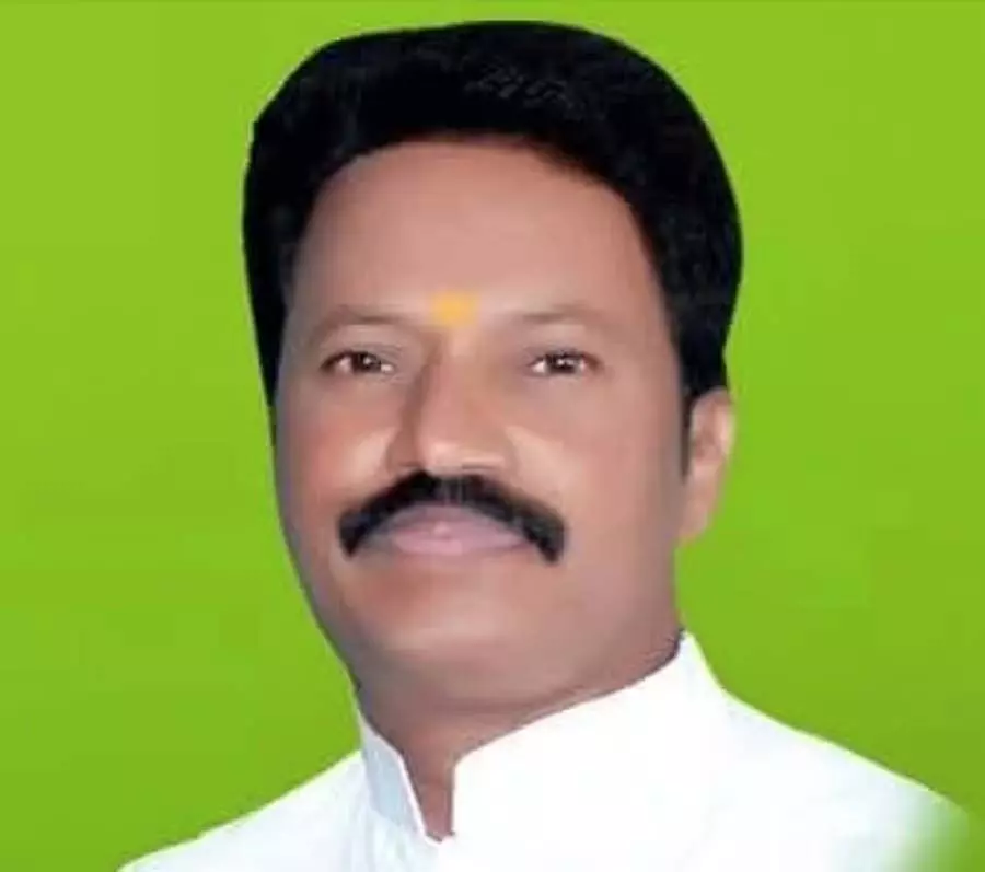 धान की दूसरी फसल में पानी देने के लिए कदम उठाएं : Raja Venkatappa Nayaka धान की दूसरी फसल में पानी देने के लिए कदम उठाएं : Raja Venkatappa Nayaka