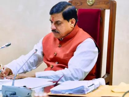मध्य प्रदेश: CM ने दी बड़ी सौगात, 2 लाख सरकारी नौकरियों की तैयारी शुरू मध्य प्रदेश: CM ने दी बड़ी सौगात, 2 लाख सरकारी नौकरियों की तैयारी शुरू
