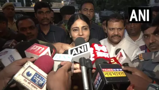अनुप्रिया पटेल बोलीं, फर्जी वोटर हटाना जरूरी, पात्रों का नाम रहना चाहिए अनुप्रिया पटेल बोलीं, फर्जी वोटर हटाना जरूरी, पात्रों का नाम रहना चाहिए