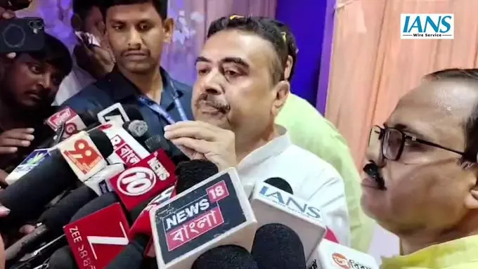 सुवेंदु अधिकारी का ममता बनर्जी पर तीखा हमला सुवेंदु अधिकारी का ममता बनर्जी पर तीखा हमला