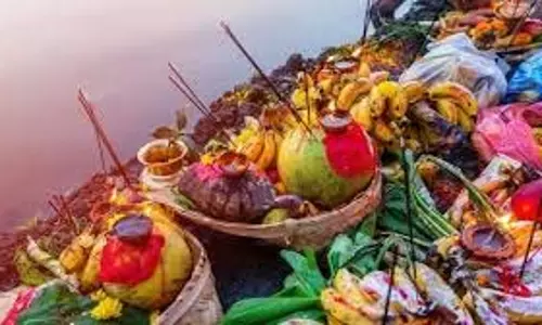 Chhath Miracle: कैसे छठ मैया की कृपा से बागेश्वर बाबा का ‘चेला’ हो गया ठीक? सुनाई महिमा की कहानी Chhath Miracle: कैसे छठ मैया की कृपा से बागेश्वर बाबा का ‘चेला’ हो गया ठीक? सुनाई महिमा की कहानी
