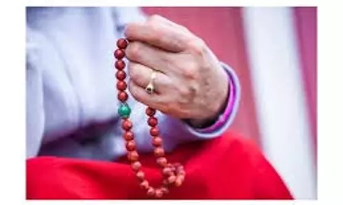 Mantra Jaap: सुबह उठते ही करें इन मंत्रों का जाप, दूर होंगी सभी बाधाएं Mantra Jaap: सुबह उठते ही करें इन मंत्रों का जाप, दूर होंगी सभी बाधाएं