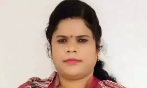 पूर्व मंत्री और परिवार के दो सदस्यों की हालत गंभीर; भतीजी की मौत हो गई