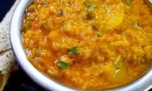 Gujarati Kadhi Khichdi Recipe: लंच में बनाएं जेठालाल की फेवरेट कढ़ी-खिचड़ी एकदम गुजराती स्टाइल में Gujarati Kadhi Khichdi Recipe: लंच में बनाएं जेठालाल की फेवरेट कढ़ी-खिचड़ी एकदम गुजराती स्टाइल में