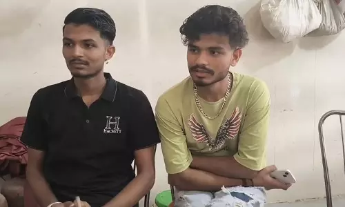 Haryana : अमेरिका से निर्वासित हरियाणा के युवकों ने बताई आपबीती Haryana : अमेरिका से निर्वासित हरियाणा के युवकों ने बताई आपबीती