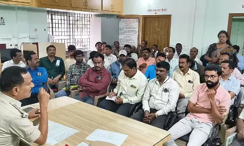 Karnataka : अपंजीकृत स्कूल वाहनों के खिलाफ कार्रवाई Karnataka : अपंजीकृत स्कूल वाहनों के खिलाफ कार्रवाई