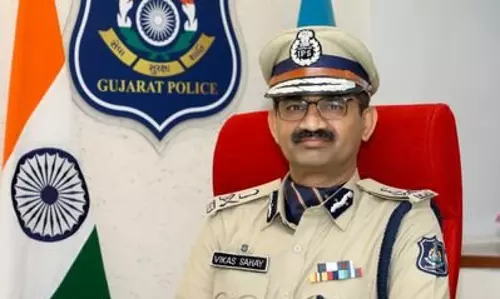 मोबाइल ऐप के जरिए जुर्माना भुगतान से जुड़ी शिकायतें भी ऑनलाइन दर्ज मोबाइल ऐप के जरिए जुर्माना भुगतान से जुड़ी शिकायतें भी ऑनलाइन दर्ज