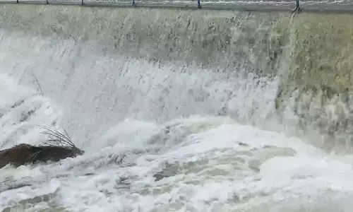 Palar River में बढ़ते जलस्तर से खतरा, किनारे बसे गांवों के लिए बाढ़ चेतावनी जारी