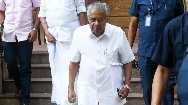 CM विजयन का CPI मंत्रियों पर नाराज़गी भरा रुख, बैठक बीच में छोड़ी