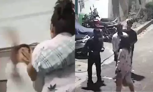 Lucknow में पार्किंग विवाद: महिला और भाई पर हमला Lucknow में पार्किंग विवाद: महिला और भाई पर हमला