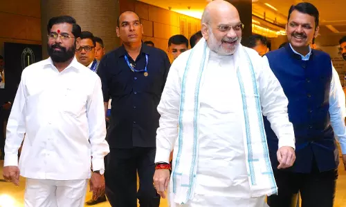 महायुति नेताओं ने अमित शाह की टिप्पणी को बताया अनुचित, मांगी सफाई महायुति नेताओं ने अमित शाह की टिप्पणी को बताया अनुचित, मांगी सफाई