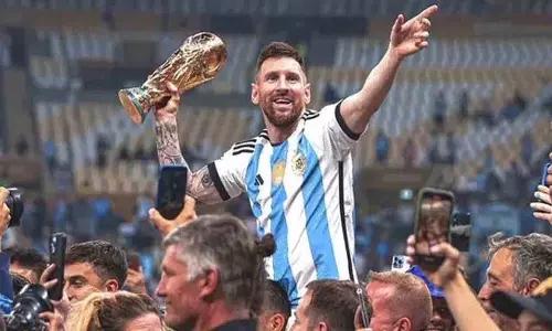 Messi ने आगामी फीफा विश्व कप खेलने की इच्छा जताई Messi ने आगामी फीफा विश्व कप खेलने की इच्छा जताई