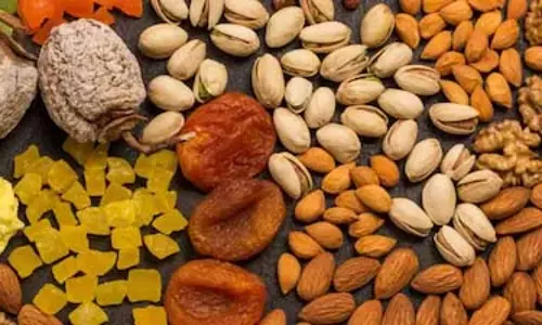 सर्दियों में Immunity के लिए ड्राई फ्रूट्स हैं सबसे बड़े साथी सर्दियों में Immunity के लिए ड्राई फ्रूट्स हैं सबसे बड़े साथी