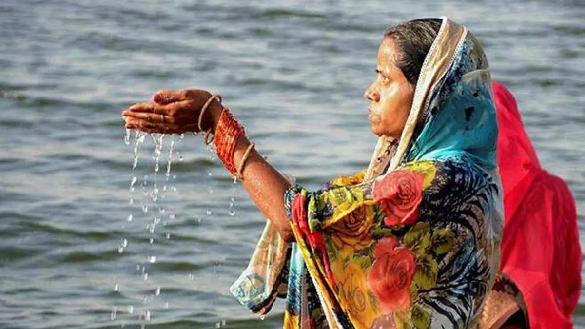 Bareilly: सूर्य उपासना का पर्व छठ सम्पन्न, व्रतियों ने किया अर्घ्यदान Bareilly: सूर्य उपासना का पर्व छठ सम्पन्न, व्रतियों ने किया अर्घ्यदान