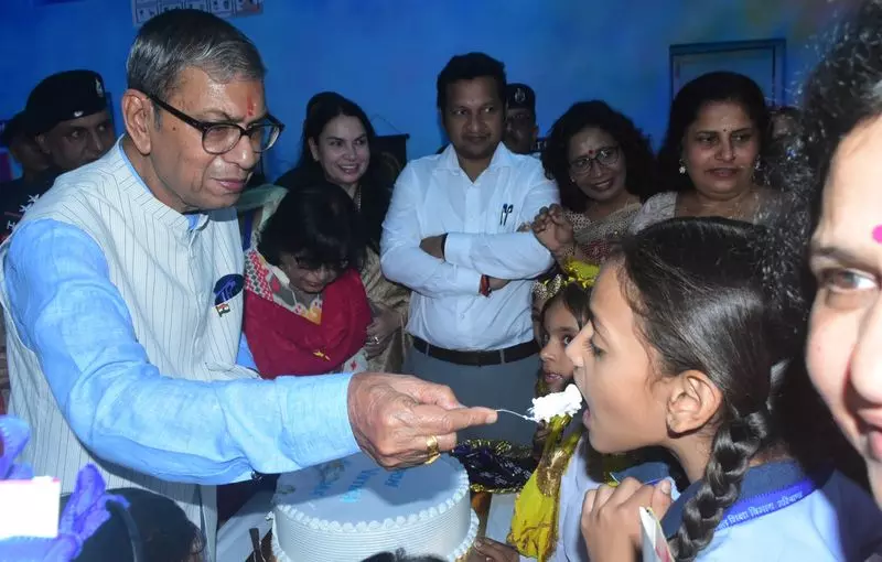 Haryana : राज्यपाल ने निपुण वाटिका का दौरा किया, डिजिटल शिक्षण पहल की सराहना की Haryana : राज्यपाल ने निपुण वाटिका का दौरा किया, डिजिटल शिक्षण पहल की सराहना की