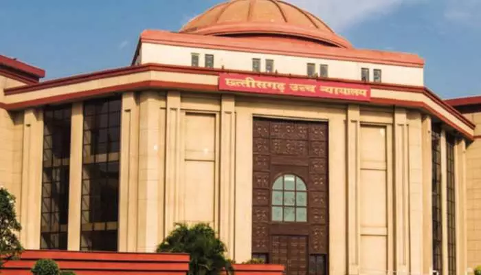 एसडीएम तहसीलदार और RI की गिरफ्तारी जल्द, भारतमाला परियोजना घोटाले में अग्रिम जमानत याचिका खारिज एसडीएम तहसीलदार और RI की गिरफ्तारी जल्द, भारतमाला परियोजना घोटाले में अग्रिम जमानत याचिका खारिज