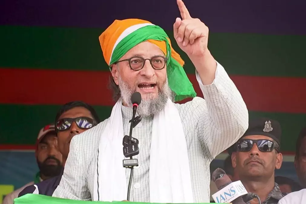 Bihar polls: ओवैसी ने मुस्लिम प्रतिनिधित्व को लेकर एनडीए और इंडिया ब्लॉक की आलोचना की Bihar polls: ओवैसी ने मुस्लिम प्रतिनिधित्व को लेकर एनडीए और इंडिया ब्लॉक की आलोचना की