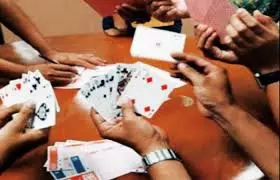 Udhampur: पुलिस कार्रवाई में जुआ खेल रहे नौ लोग दबोचे गए Udhampur: पुलिस कार्रवाई में जुआ खेल रहे नौ लोग दबोचे गए