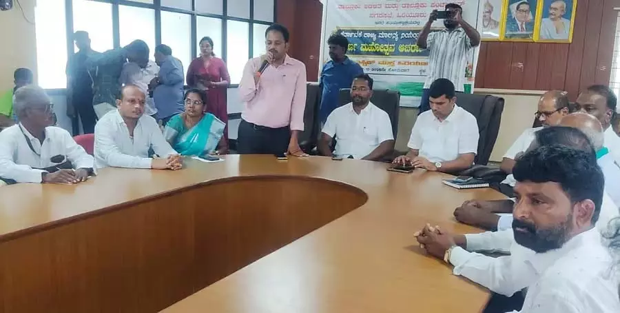 प्लास्टिक का इस्तेमाल: जुर्माना लगने के बाद भी जवाब न देने वाले व्यापारी प्लास्टिक का इस्तेमाल: जुर्माना लगने के बाद भी जवाब न देने वाले व्यापारी