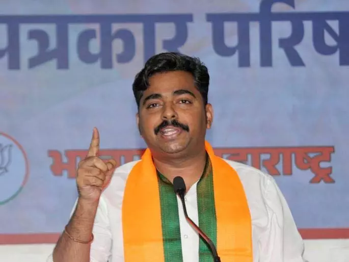 Navnath Ban ने उबाथा और संजय राऊत की आलोचना की Navnath Ban ने उबाथा और संजय राऊत की आलोचना की