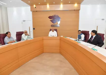 बेमौसम बारिश पर गुजरात सरकार सक्रिय, सीएम ने कैबिनेट बैठक बुलाई बेमौसम बारिश पर गुजरात सरकार सक्रिय, सीएम ने कैबिनेट बैठक बुलाई