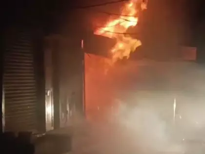 Jaipur: कलां शाह कॉलोनी स्थित गोदाम में भीषण आग Jaipur: कलां शाह कॉलोनी स्थित गोदाम में भीषण आग